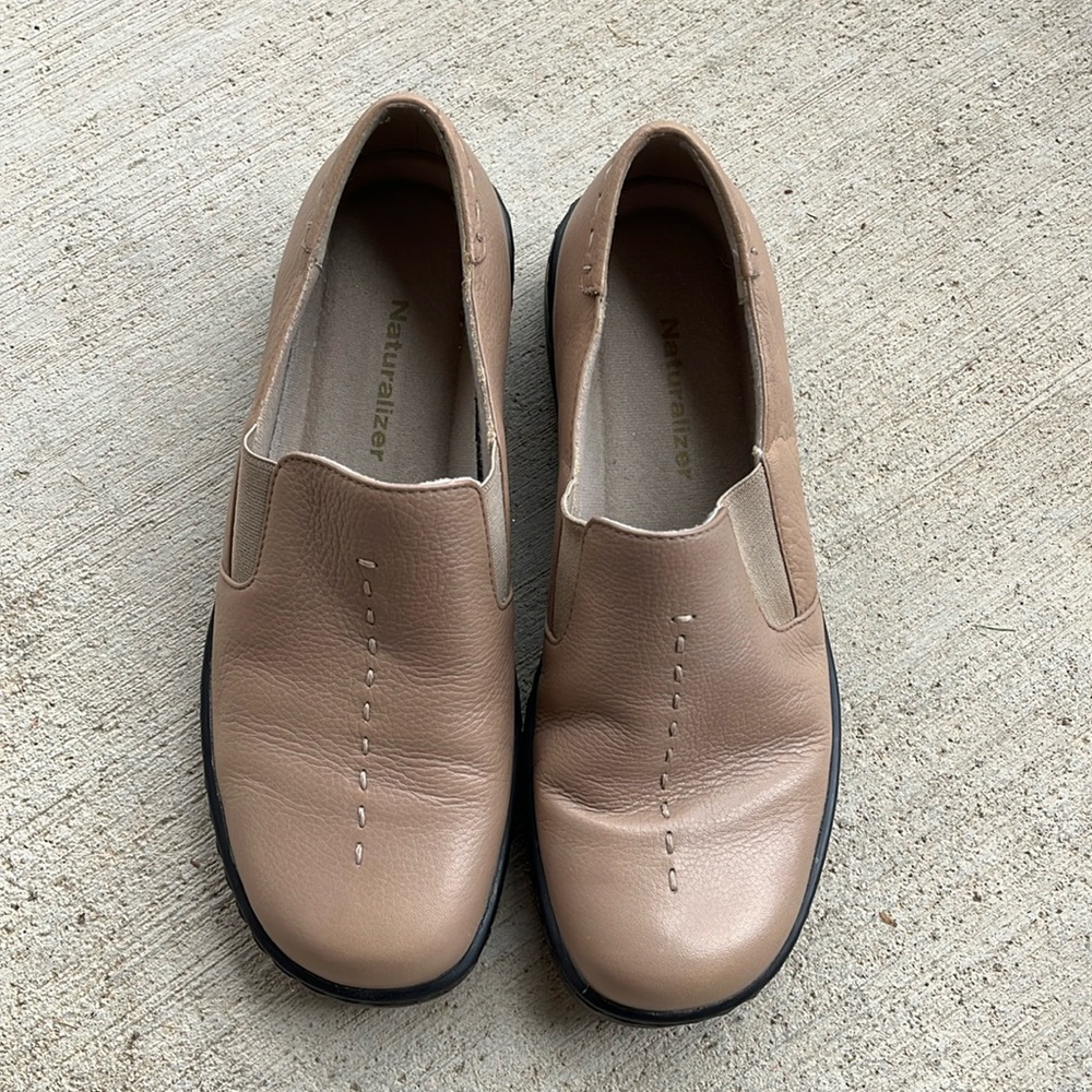 🌟HP🌟Gently worn Naturalizer size 7M